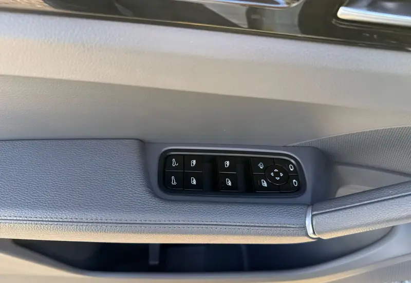 2021 Porsche Cayenne photo 13