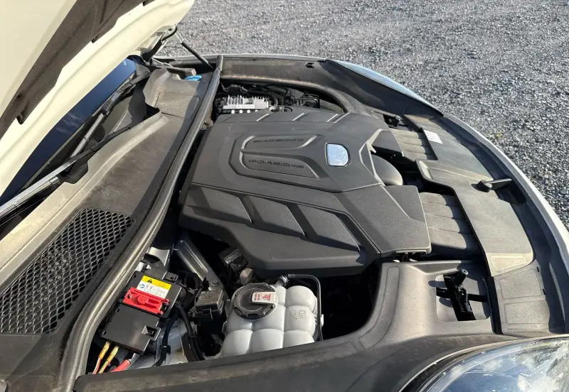 2021 Porsche Cayenne photo 49