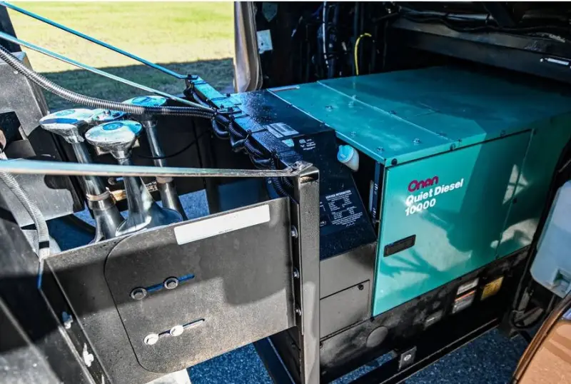 2008 Holiday Rambler Navigator 45 Bismarck IV photo 38