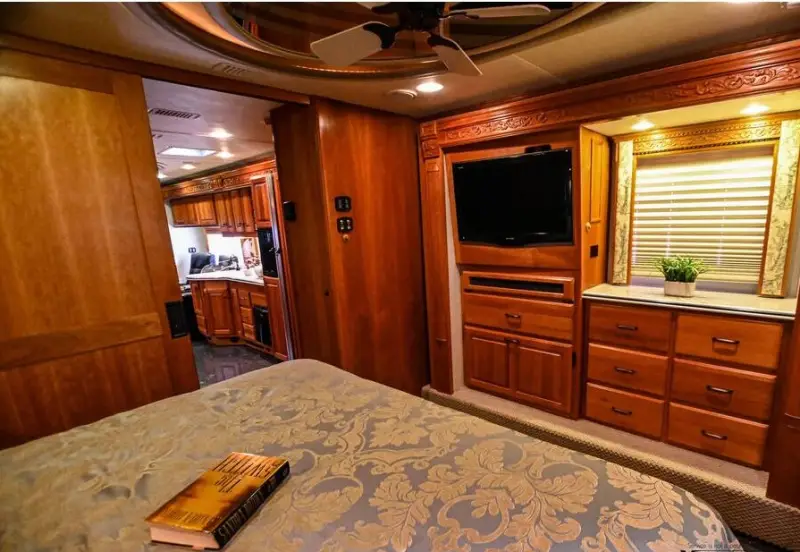 2008 Holiday Rambler Navigator 45 Bismarck IV photo 23