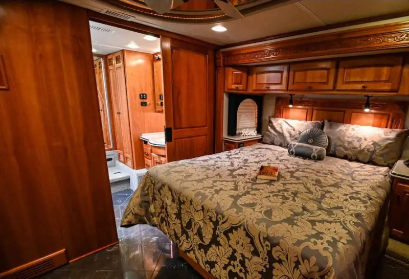 2008 Holiday Rambler Navigator 45 Bismarck IV photo 22