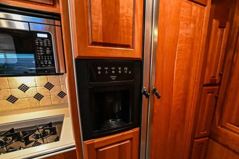 2008 Holiday Rambler Navigator 45 Bismarck IV photo 19