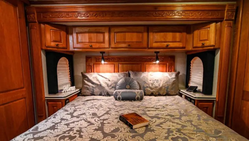 2008 Holiday Rambler Navigator 45 Bismarck IV photo 24