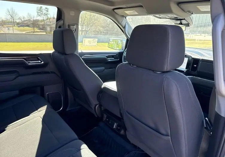 2023 Chevrolet Silverado 1500 photo 30