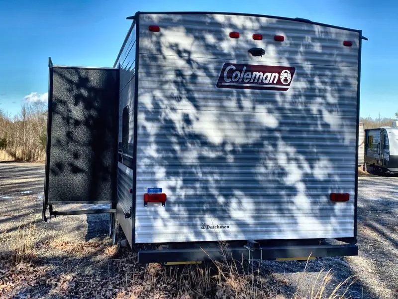2022 Dutchmen Coleman Lantern 263BH photo 6