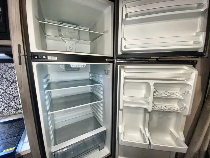 2022 Dutchmen Coleman Lantern 263BH photo 18