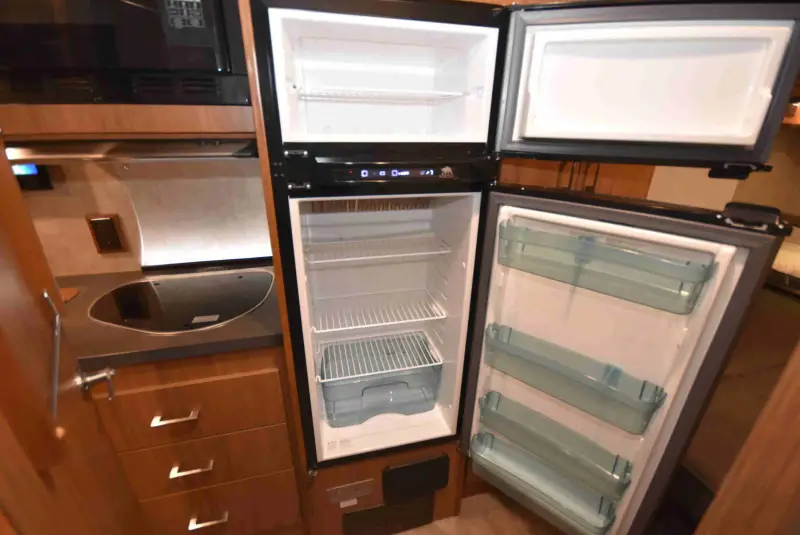 2014 Winnebago View 24V photo 16