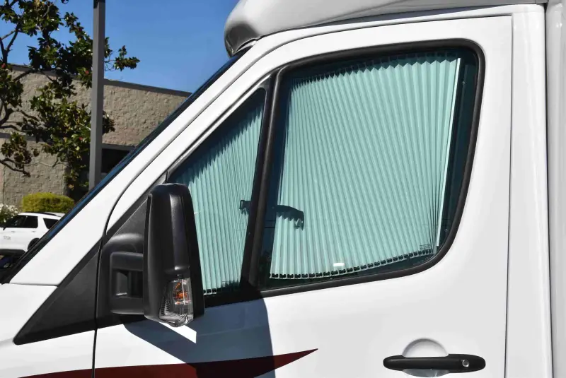 2014 Winnebago View 24V photo 43